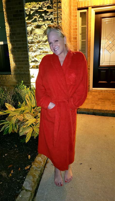 NSFW Flashing my neighbors! : r/gilf