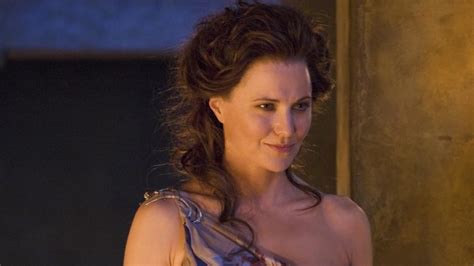 Lucy Lawless Sets SPARTACUS Return as Lucretia in Starz's HOUSE OF ...