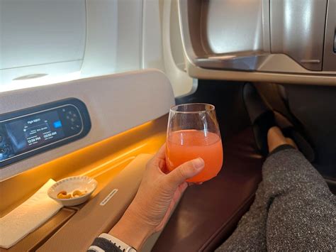 Singapore Airlines Business Class: One of the World's Longest Direct ...