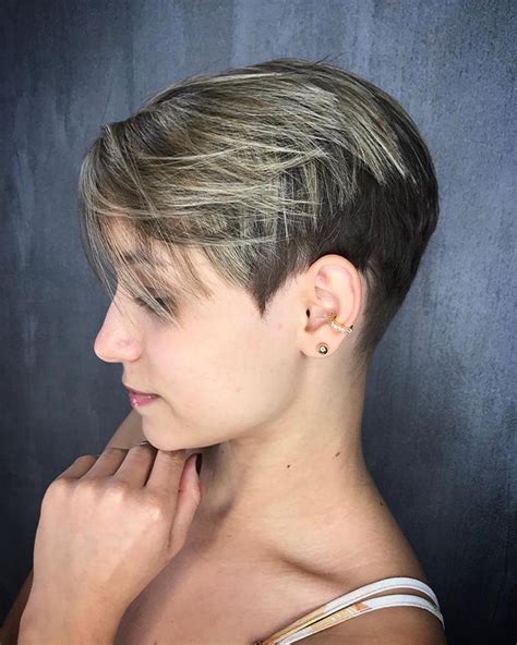 Épinglé sur pixie + bob hair :) | Cheveux courts, Cheveux, Court