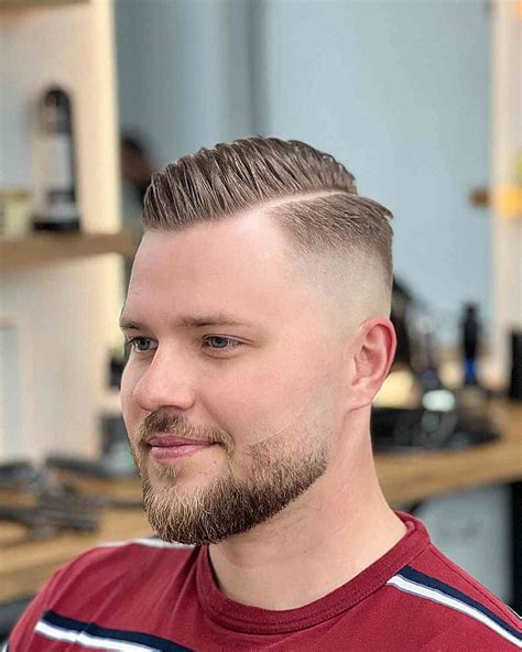 Calm Over Haircut Profile For Modern Men's Saloon