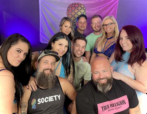 Rosaline Dawnx: Simpcity's Intriguing Mystery - Truth or Fiction