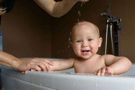 How To Give A Newborn First Bath at Bianca Agnes blog