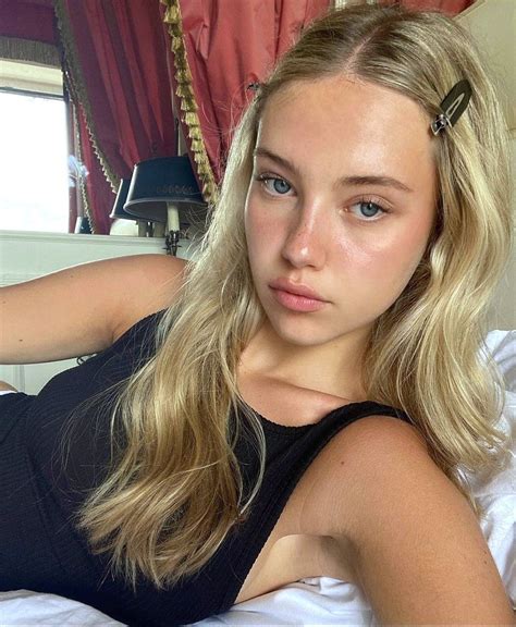 Pin by nicolej on cute hair | Blonde hair girl, Blonde aesthetic ...