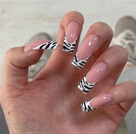 30 Colourful French Manicure Ideas For Classy Ladies