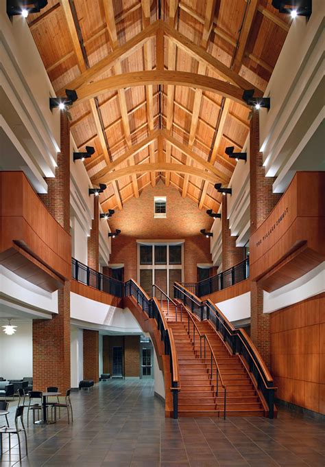 University of Georgia - Joe Frank Harris Commons Dining Hall | Uzun+Case