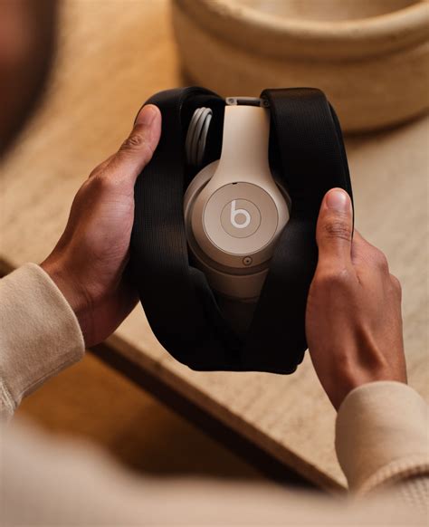 Beats Studio Pro - Premium Wireless Noise Cancelling Headphones - Black