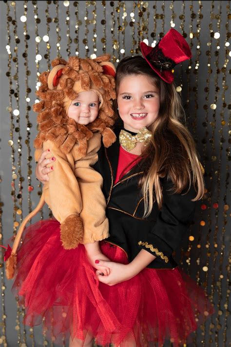 Sibling costumes | Sister halloween costumes, Sibling halloween ...