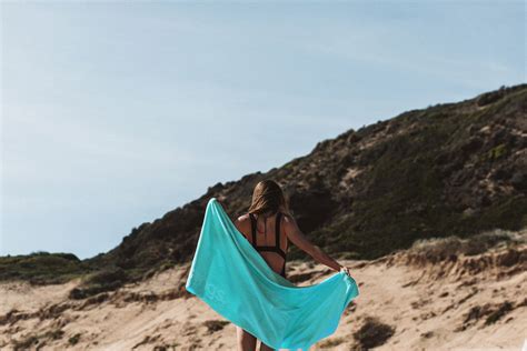 Thongs - Thongs Australia