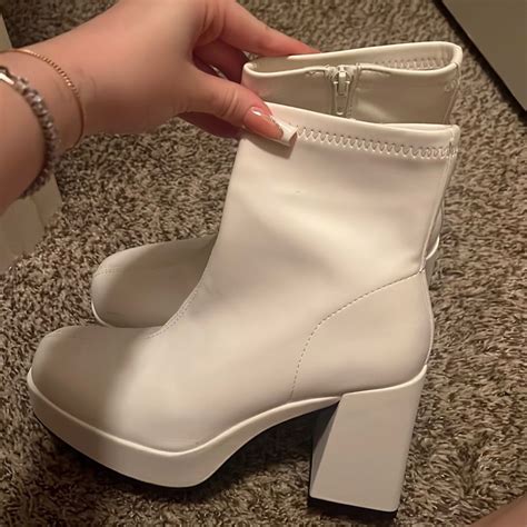 High heeled white boots | White heel boots, Heeled ankle boots outfit ...