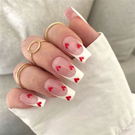 Valentines nails | Valentine's day nails, Nail designs valentines ...