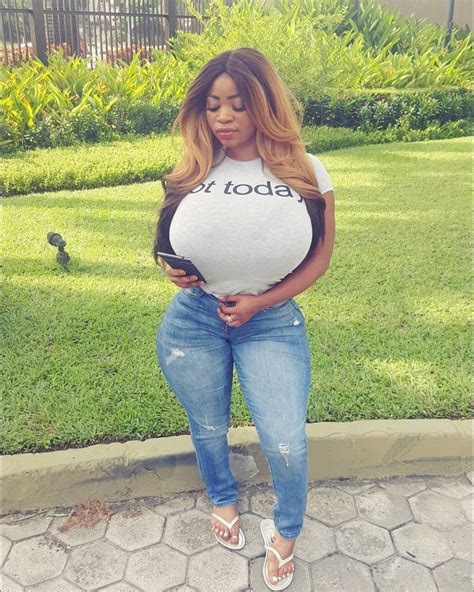 Beautiful Curves, Beautiful Women, Big Naturals, African Beauty, Body Style, Complexion, Ebony ...