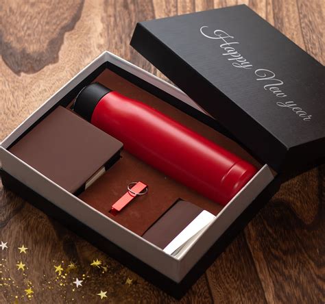 Best New Year Corporate Gifts Ideas For Clients & Employees | ARC India