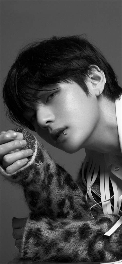 BTS V Kim Taehyung Wallpapers - Wallpaper Cave