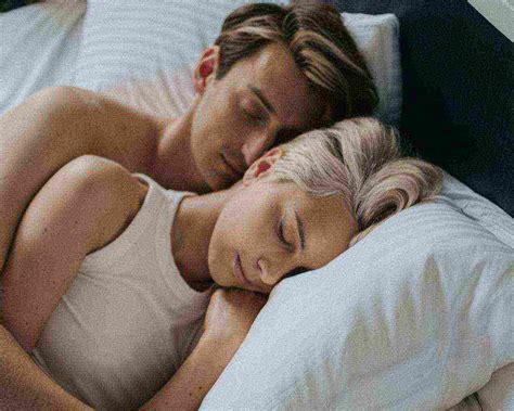 10 Things You Should Do Now If Your Girlfriend Wets The Bed - Attraction Diary