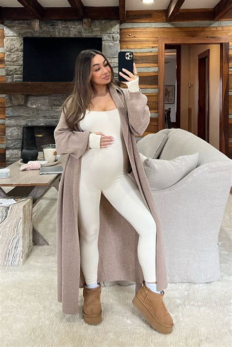 JuliaHavens on LTK | Maternity fashion, Trendy maternity outfits ...