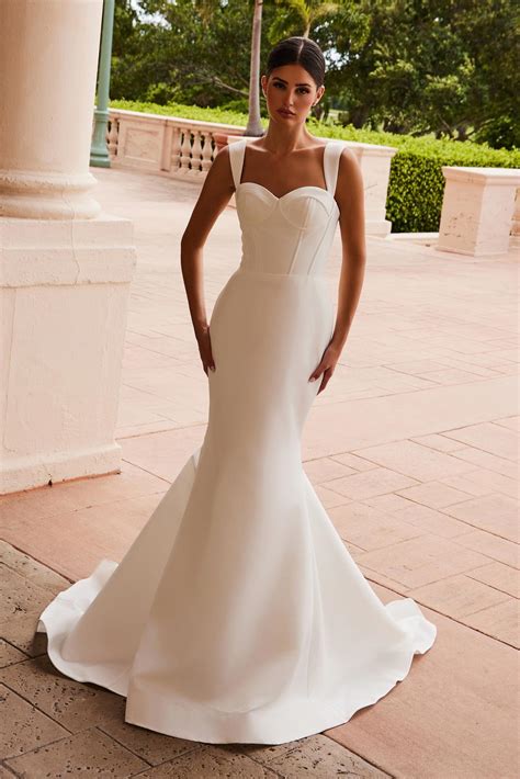 Simple chic wedding dress 60 photos - Astyledwedding.com