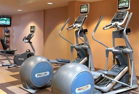 COURTYARD MIAMI COCONUT GROVE HOTEL