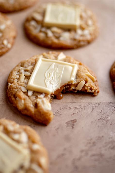 Ghirardelli White Chocolate Almond Cookies — SWEET MELI BAKERY