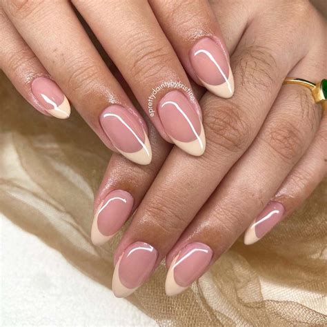 22 Amazing French Oval Nail Designs for Fall You Must Try