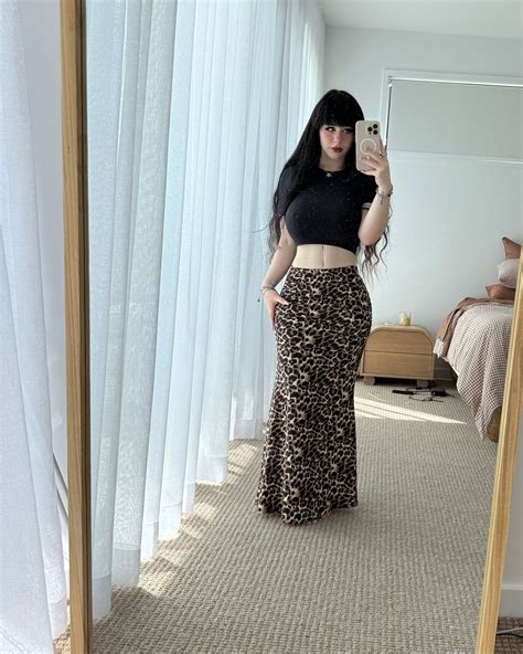 Lara Rose (@lara.roseb) • Instagram photos and videos