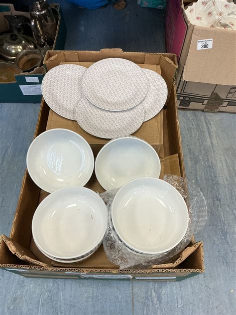 Selection of New Next crockery – Badgers Auctions