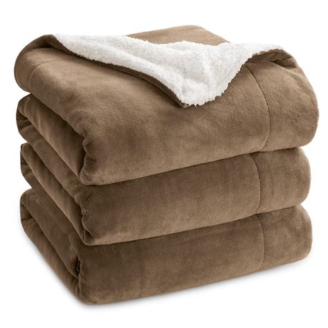 Bedsure Sherpa Fleece Queen Size Blankets for Bed - Thick and Warm ...