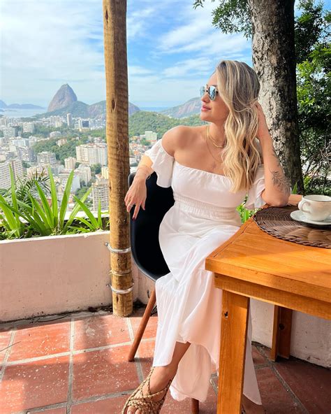 Stephanie Silveira Nudes