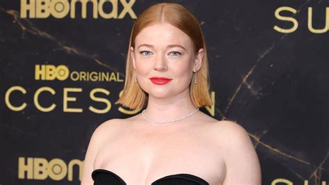 "Succession"-Star Sarah Snook verrät Geschlecht ihres Babys!