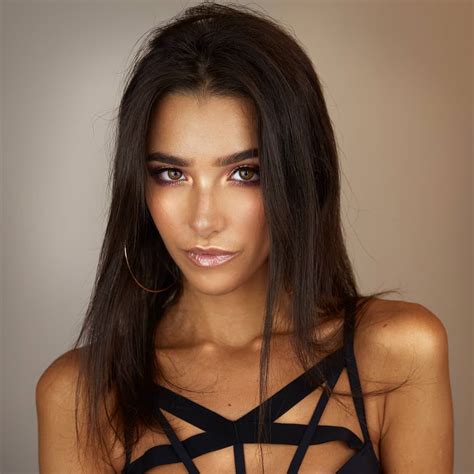 Sharon Dubois (ASMR Glow) : r/BeautifulFemales