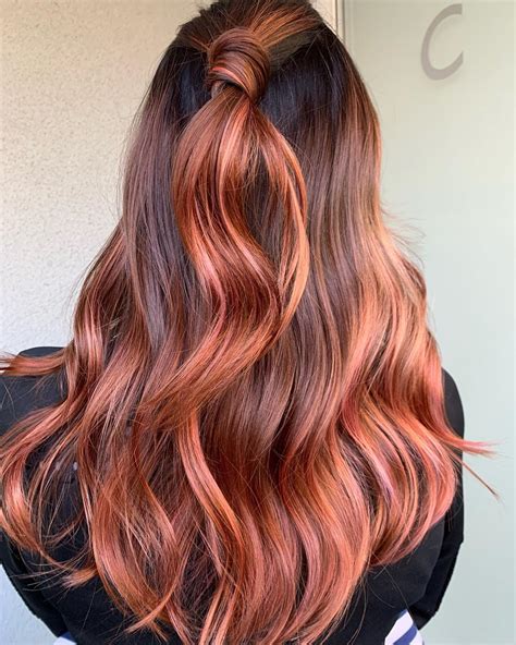 50 Eye-Catching Ideas of Rose Gold Hair for 2022 - Dailey Deressamble