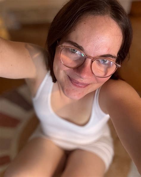 Emma Clarke (@cheekyemma_) • Instagram photos and videos