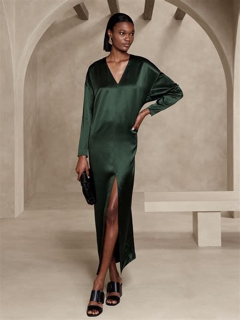 Banana Republic Dona Silk Maxi Dress - Big Apple Buddy