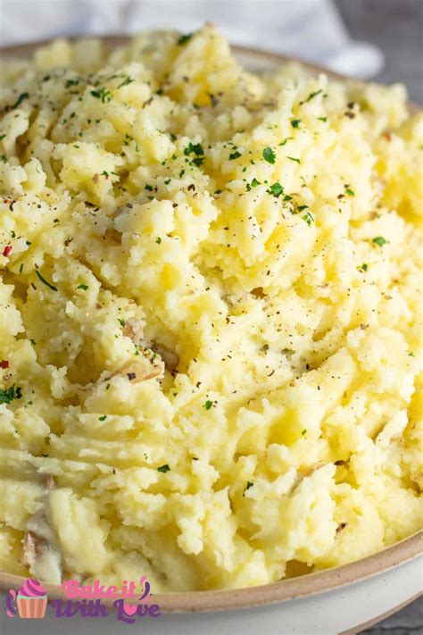 Best Yellow Mashed Potatoes: Easy & Delicious Side Dish