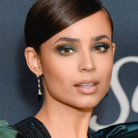 Sofia Carson Biography, Age, Family, Height, Boyfriend, Salary, Net Worth, Career, Movies