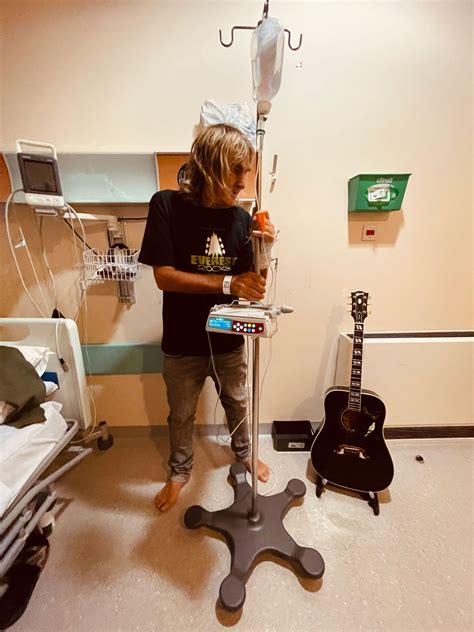 A Personal Message from Mike Peters – The Alarm