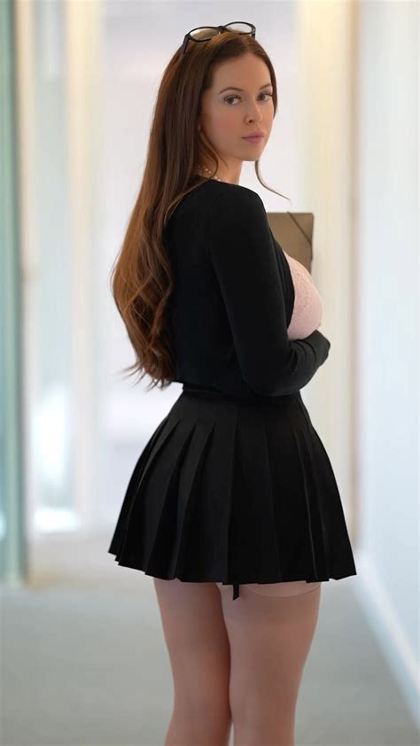 Office Distractions on Instagram in 2025 | Fashion, Curvy woman, Rose bennett