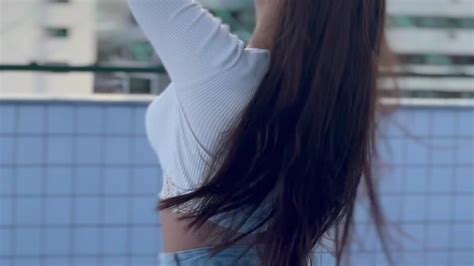 Vídeos sexuales y shows de cámaras grabados de Julinha18 | Stripchat