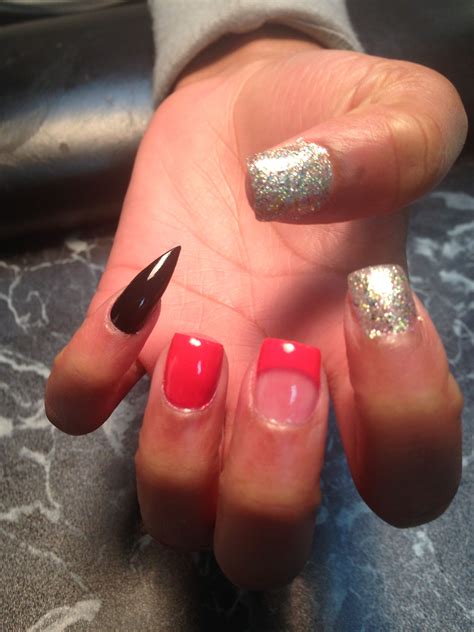 Long Pinky Nail - Wirusoze