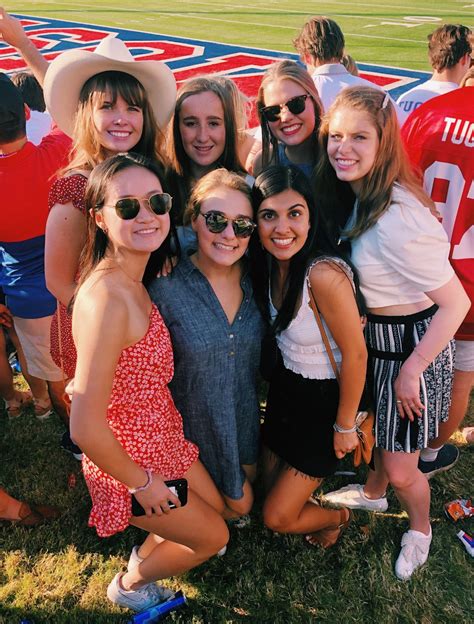 Ole Miss Sorority Girls