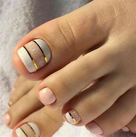 15 Lindas Ideas para llevar unas uñas bonitas de los pies