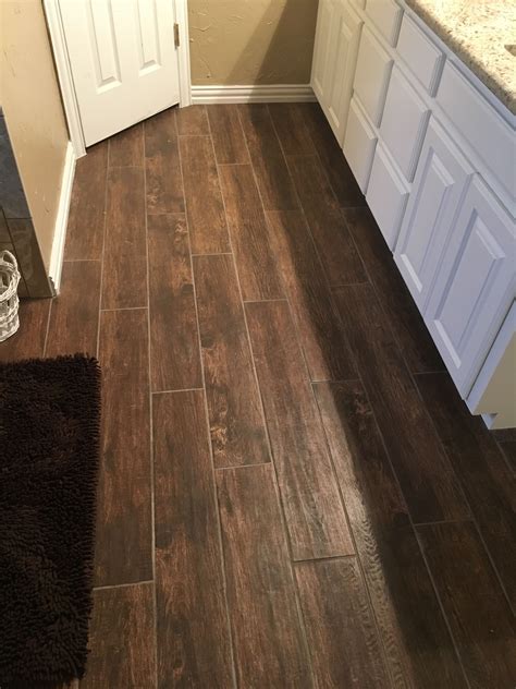 Achieve Natural Beauty With Porcelain Floor Tile That Looks Like Wood ...
