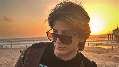 What Is ‘Looksmaxxing’? - The New York Times