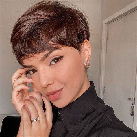 31 Best Layered Pixie Cut Ideas for a Short Crop with Movement