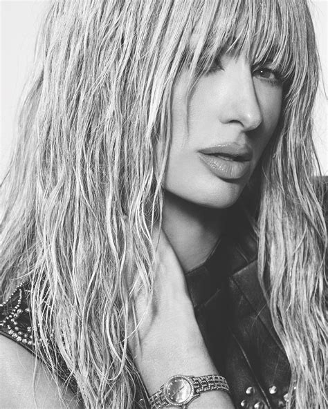 Paris Hilton goes fully naked in sizzling Flaunt magazine shoot as fans think star will 'break ...