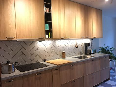 Marmoleum Click Flooring in Eternity Silver Shadow