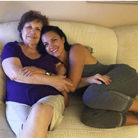 Larissa S. Emanuele Wiki, Age, Height, Weight, Career, Series, Awards ...