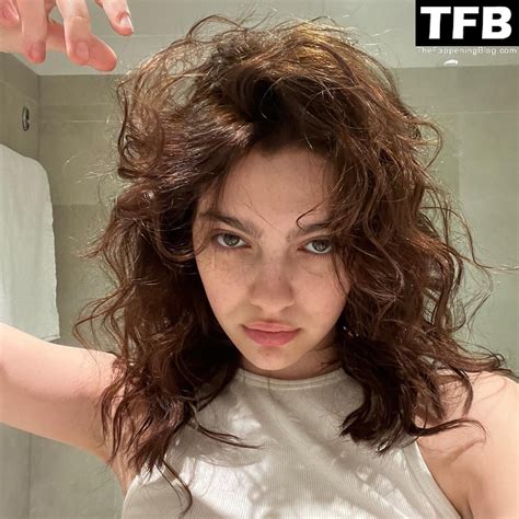 Emily Carey Sexy Collection (42 Photos) | PinayFlixx Mega Leaks