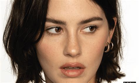 Gracie Abrams Blowing Smoke Lyrics And Meaning: Understanding Love's ...