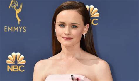 Alexis Bledel Age, Net Worth, Height, Weight, Career And Full Bio